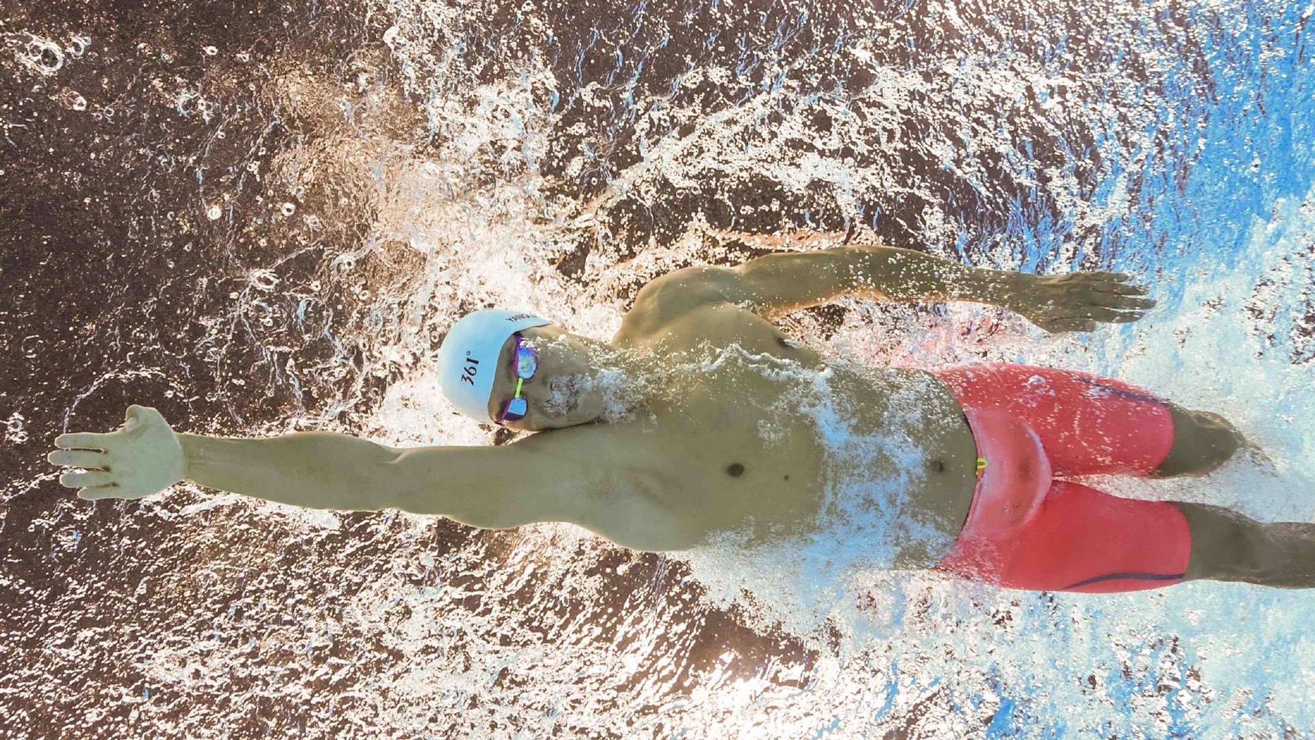 草根逆袭：从街头篮球到职业联盟的励志故事，街头篮球创始人